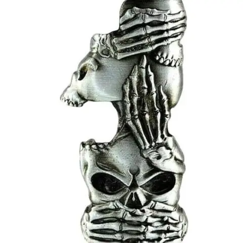 Metal Lighter Case Cover Lighter Pouch Fits Bic Lighter Standard Size J6 Design In skull