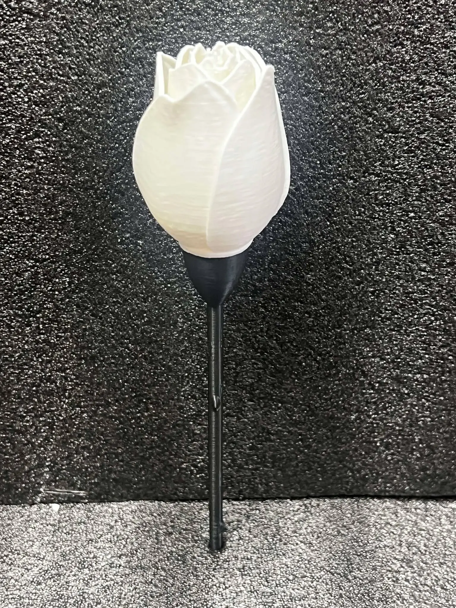 1/2 Dozen - 3D Printed Forever Flowers - White, 3D Printed Design, Long-Lasting, Perfect for Any Occasion, Realistic Appearance