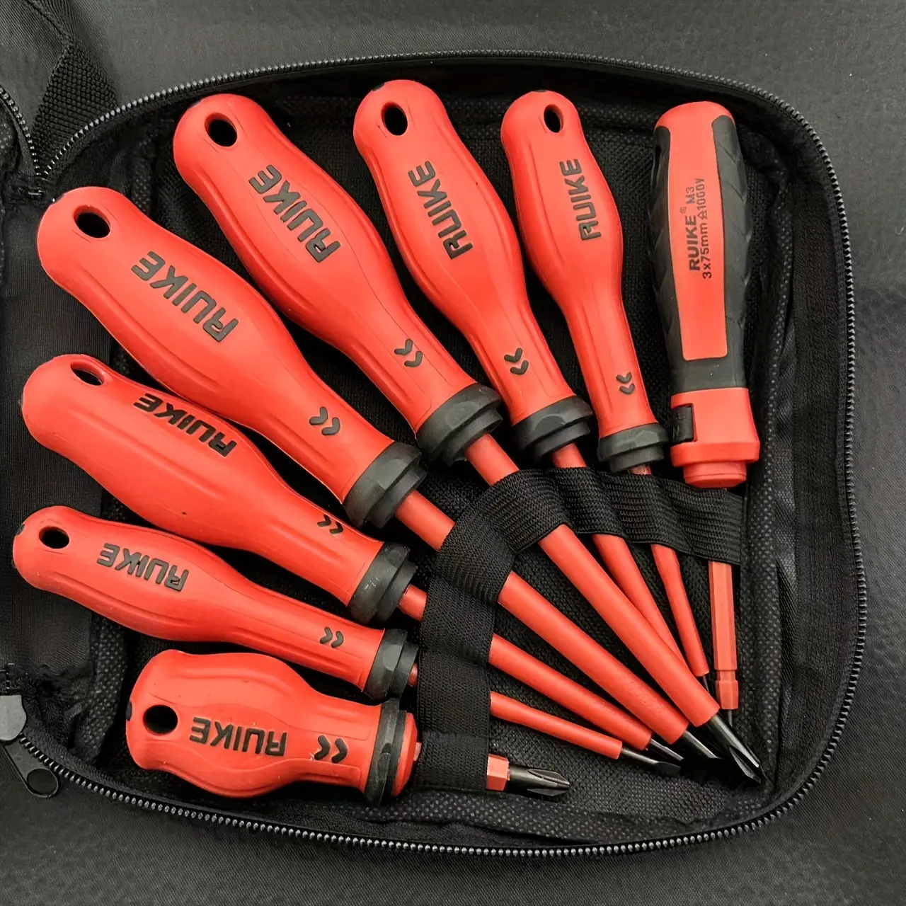 8-in-1 Insulated Screwdriver Set, Magnetic Tips with Anti-Slip Insulated Handle, Multifunctional Car Repair Tool with Carry Bag for Garage Electricians & General Household Maintenance, 8-In-1 Magnetic Screwdriver