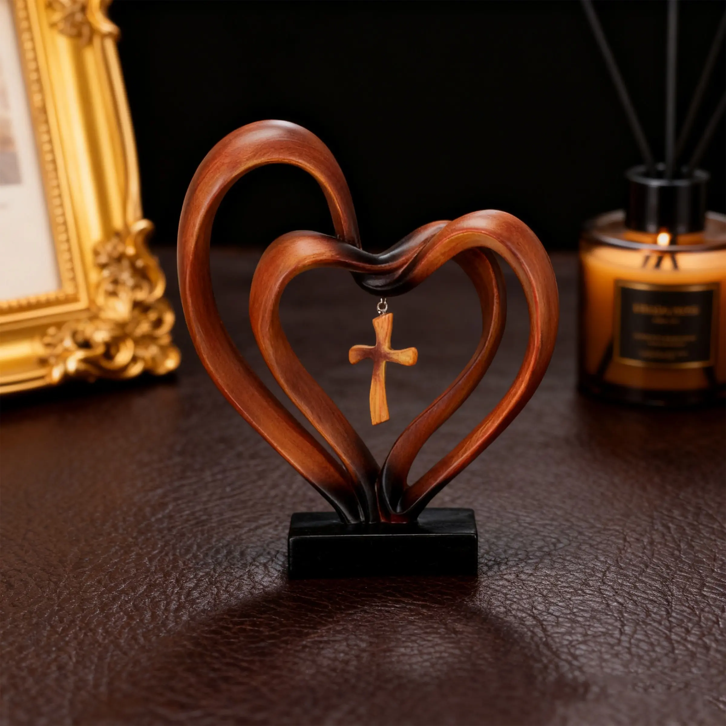 Interwoven Heart-Shaped Cross Sculpture Ornament, Modern Minimalist Design Emphasizing Love and Faith, Perfect Gift for Valentine's Day, Modern Home Decoration, Modern Decorations, Desktop Statue, Decorative Figurine, Resin Sculptures