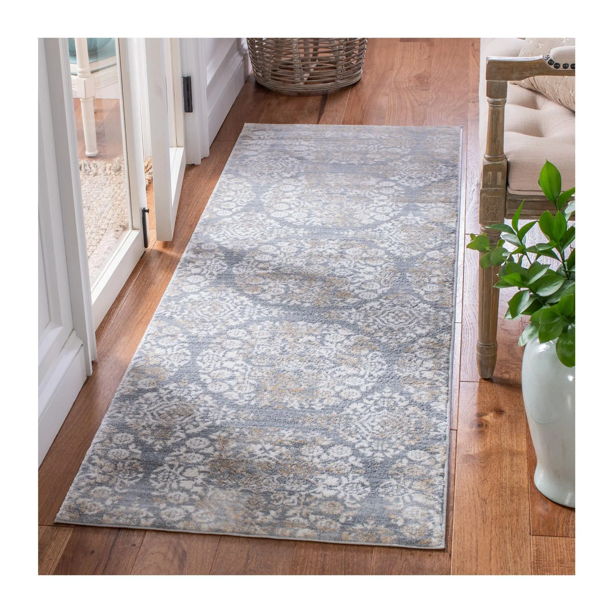 Safavieh Martha Stewart 0958 Isabella 2'-2" X 7 ' Rug