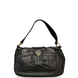 Pre-owned PRADA Leather Shoulder Bags Shoulder Bag Calfskin Black (xd021126a3)