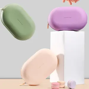 Jet-Setter’s Pick! Waterproof Silicone Cute Toiletry Bag for Business Trips