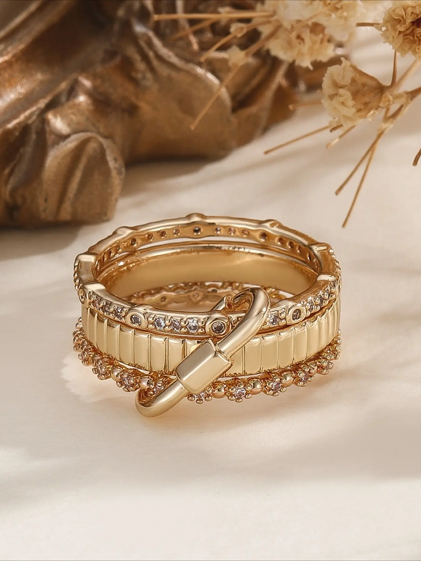 1pcs Three-ring Criss Cross Adjustable Ring for Halloween and Christmas Festivals, Made of Synthetic Zirconia Copper, for Family and Friends As A Gift