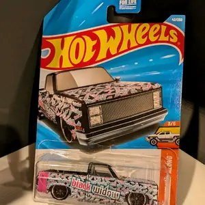 Hotwheels 1:64 scale 83' Chevy Silverado Black widow edition Hotwheels 1:64 scale 83' Chevy Silverado Black widow edition