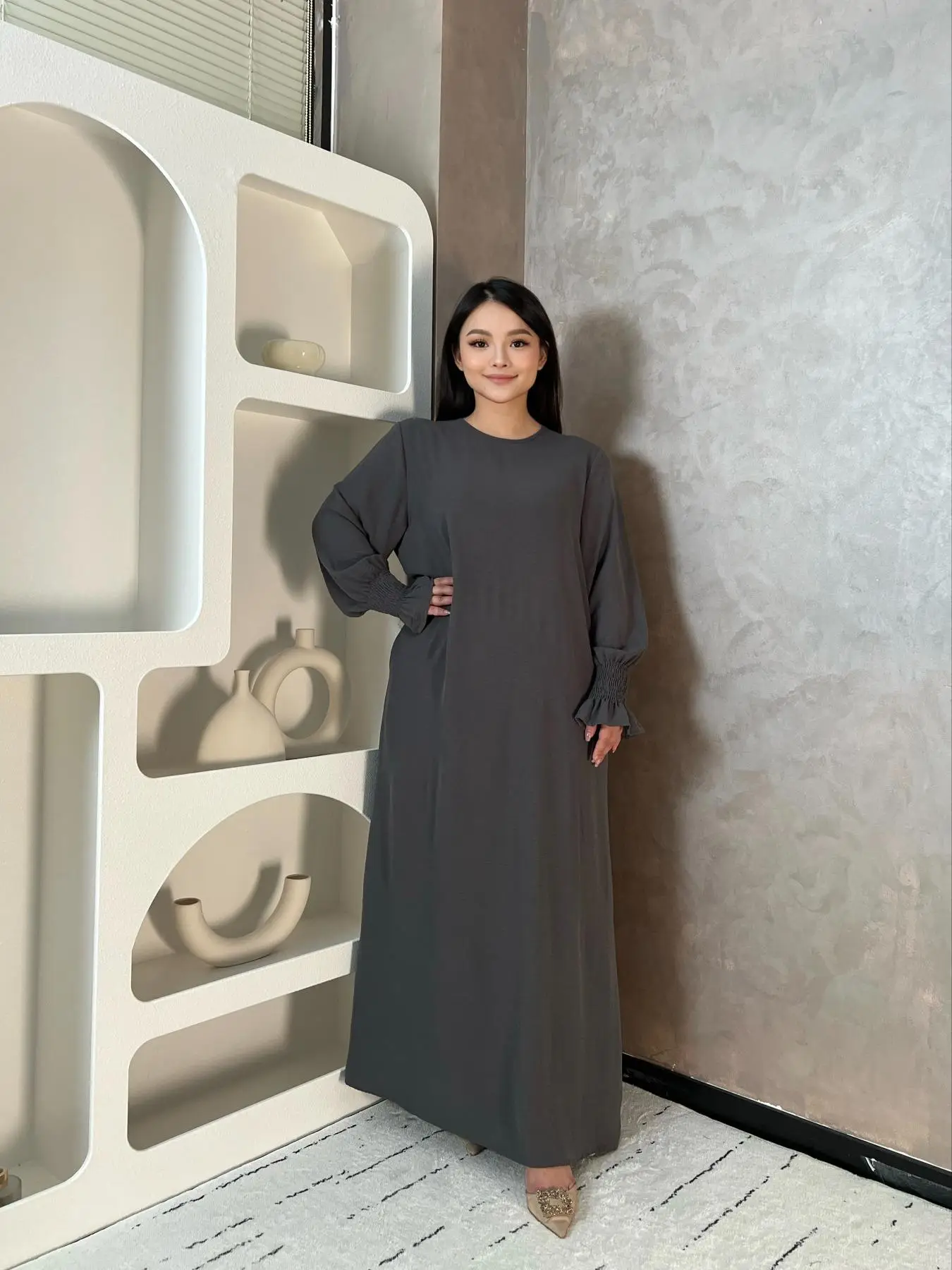 Women's Plain Shirred Flounce Sleeve Zipper Back Dress, Casual Long Sleeve Round Neck Maxi Dress for Daily Wear, Ladies Clothes for All Seasons