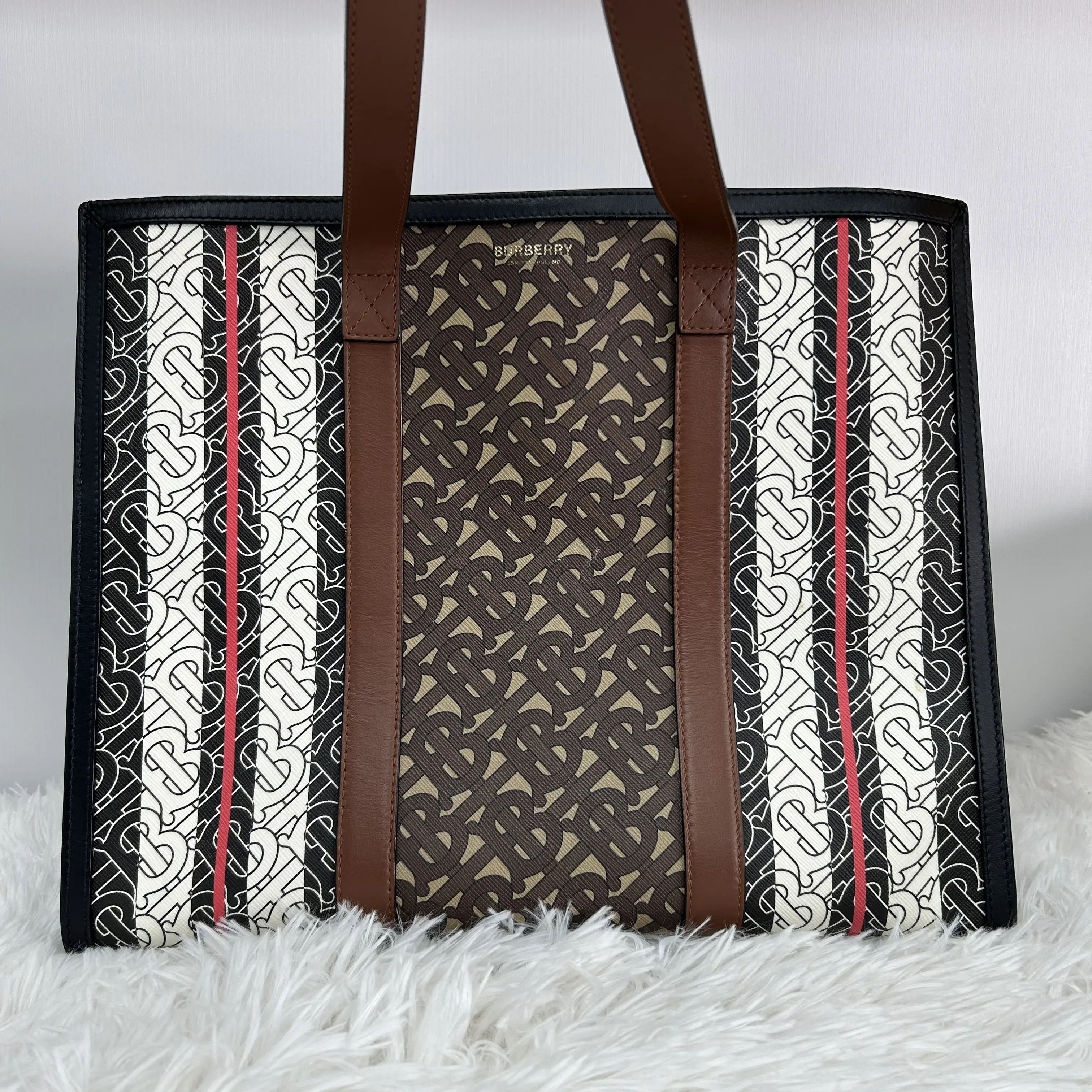 Pre-owned BURBERRY Coated Canvas Tote Bags D8041002 Vluxury