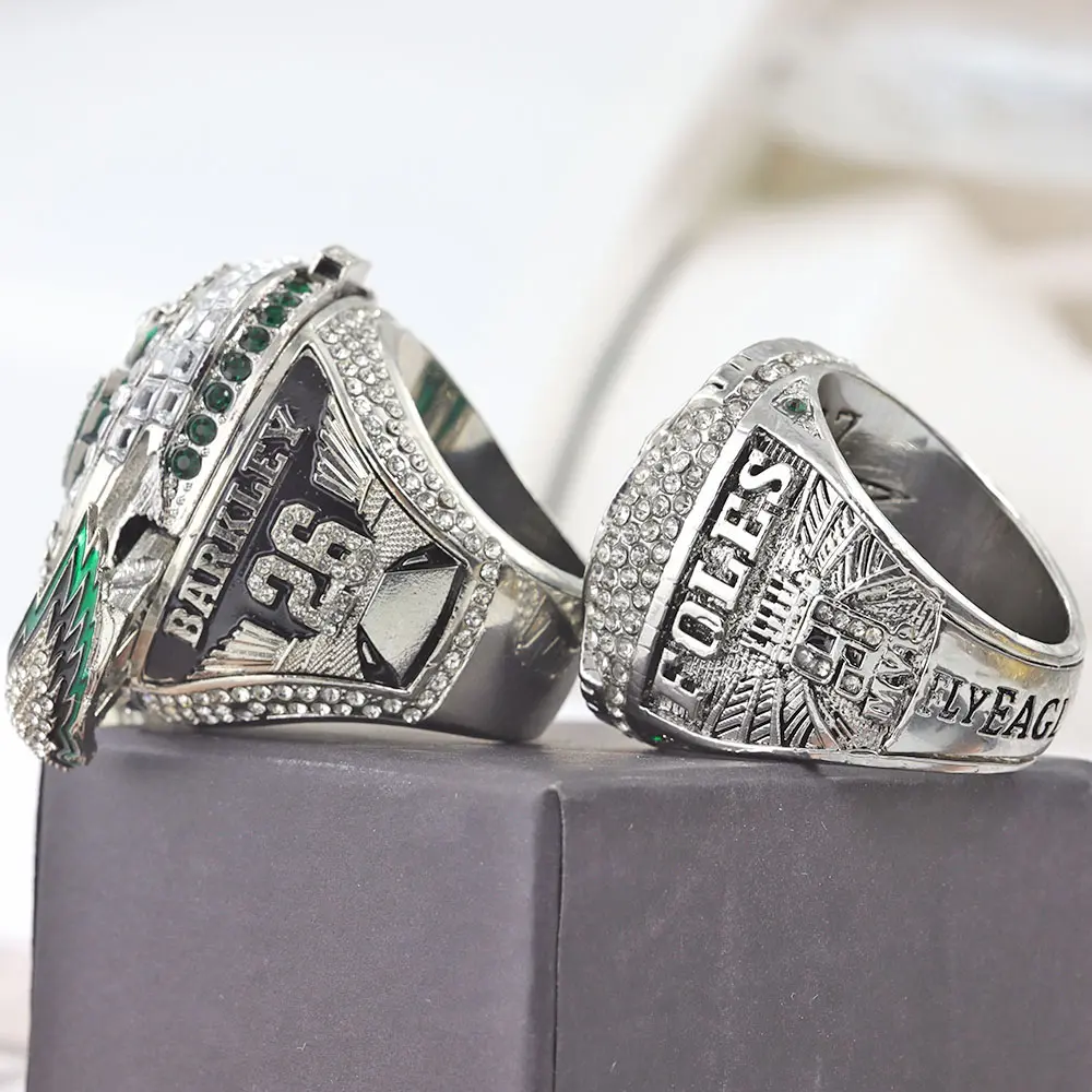 2017 2024 Eagle designs a silver personalized ring as a gift for others