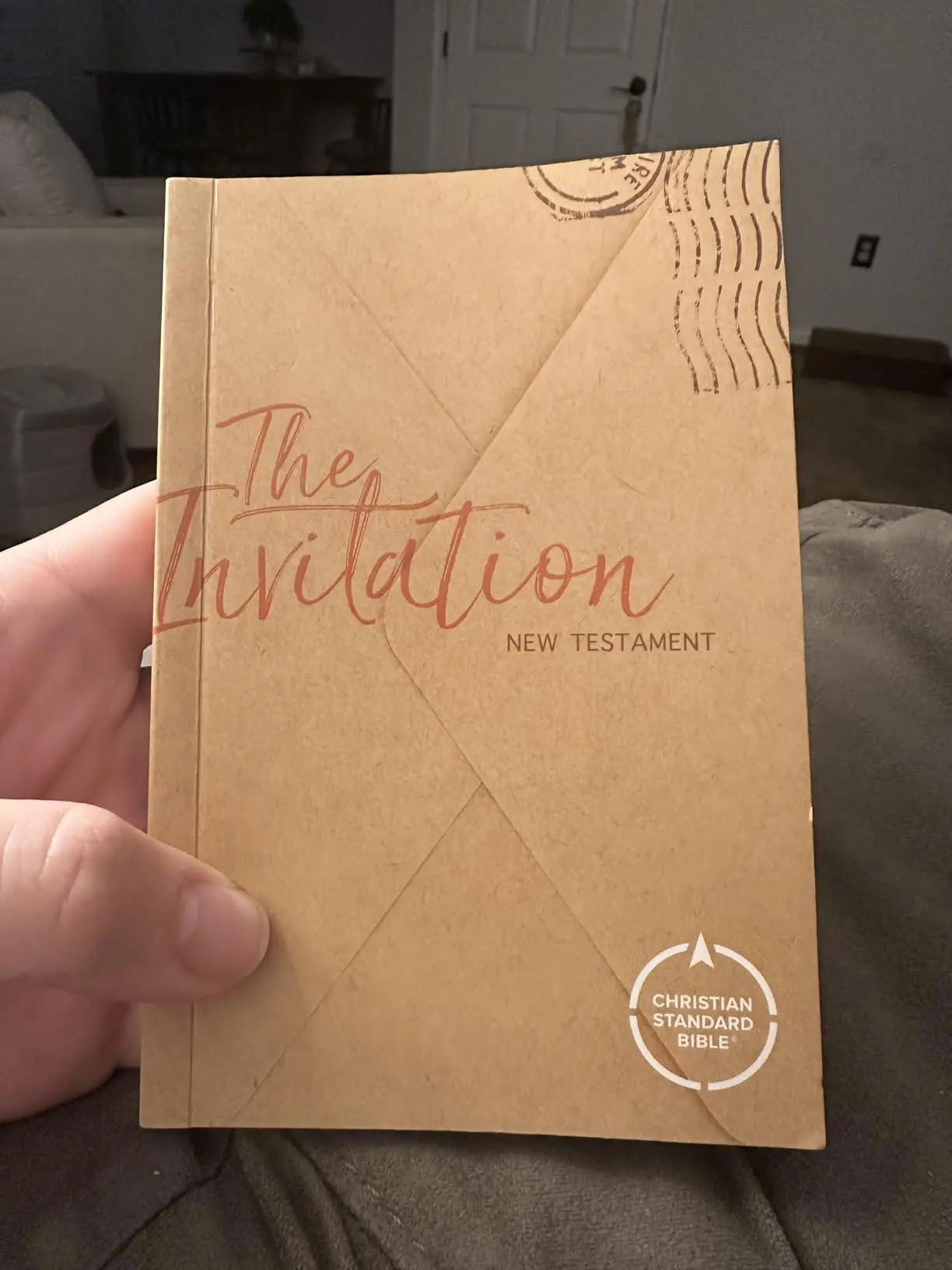 Evangelism Edition – Black Letter Text with Gospel Presentation (Easy-to-Read Serif Type | Ideal for Outreach & New Believers)
