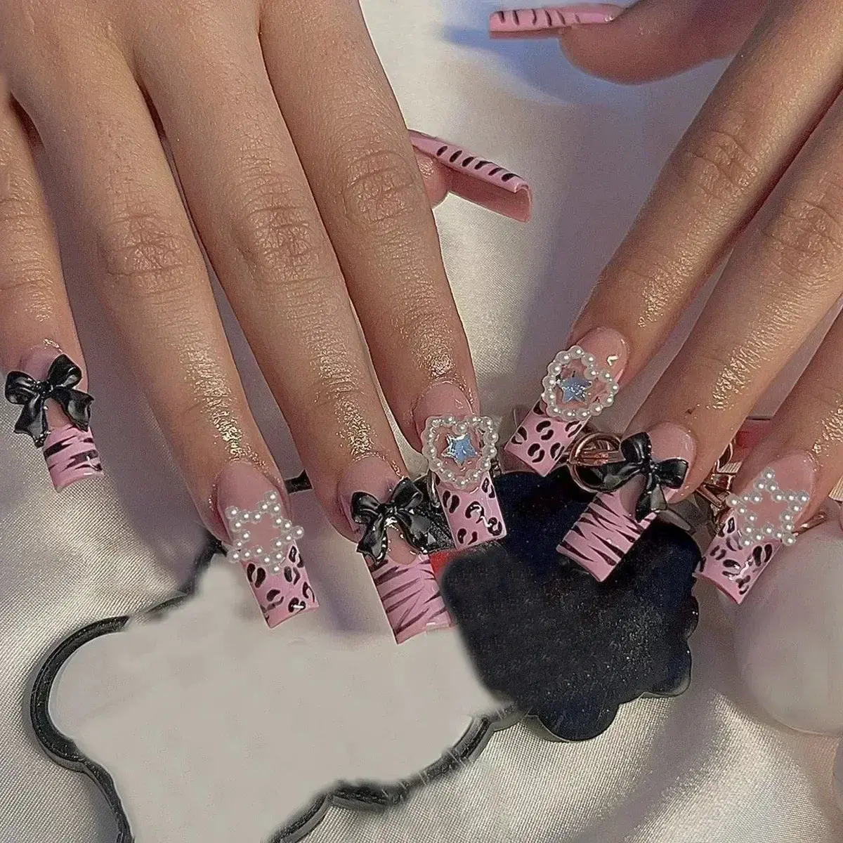 24PCS Y2K Pink Zebra French Tip Press-On Nails, Medium Coffin Square Shape, Full Cover Artificial Nails