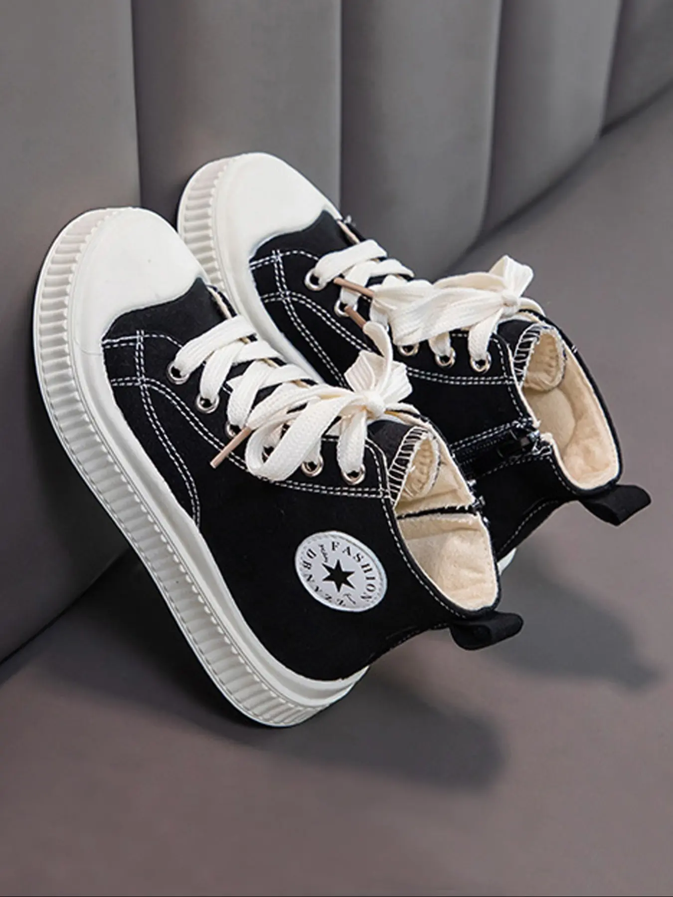 Unisex Kids Anti-Slip Canvas Sports Shoes, Casual Trainers, Nonslip Trainers, Indoor and Outdoor Activities, Comfortable and Stylish, Zipper Design, Casual Sneakers