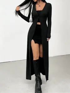 A women's black sexy high-end sense deep V-neck waist-cinching long coat, suitable for spring and summer, suitable for daily commuting street play, party photography and other occasions.