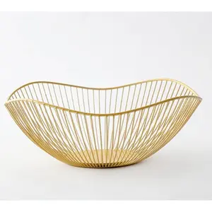 Kitchen counter fruit bowl Large fruit basket bowl Metal wavy storage basket Kitchen vegetable and fruit bowl, used to hold fruits, vegetables and bread (Gold-Small)