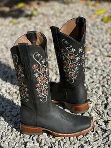 Bota Rodeo Bordada Negra Jazmin