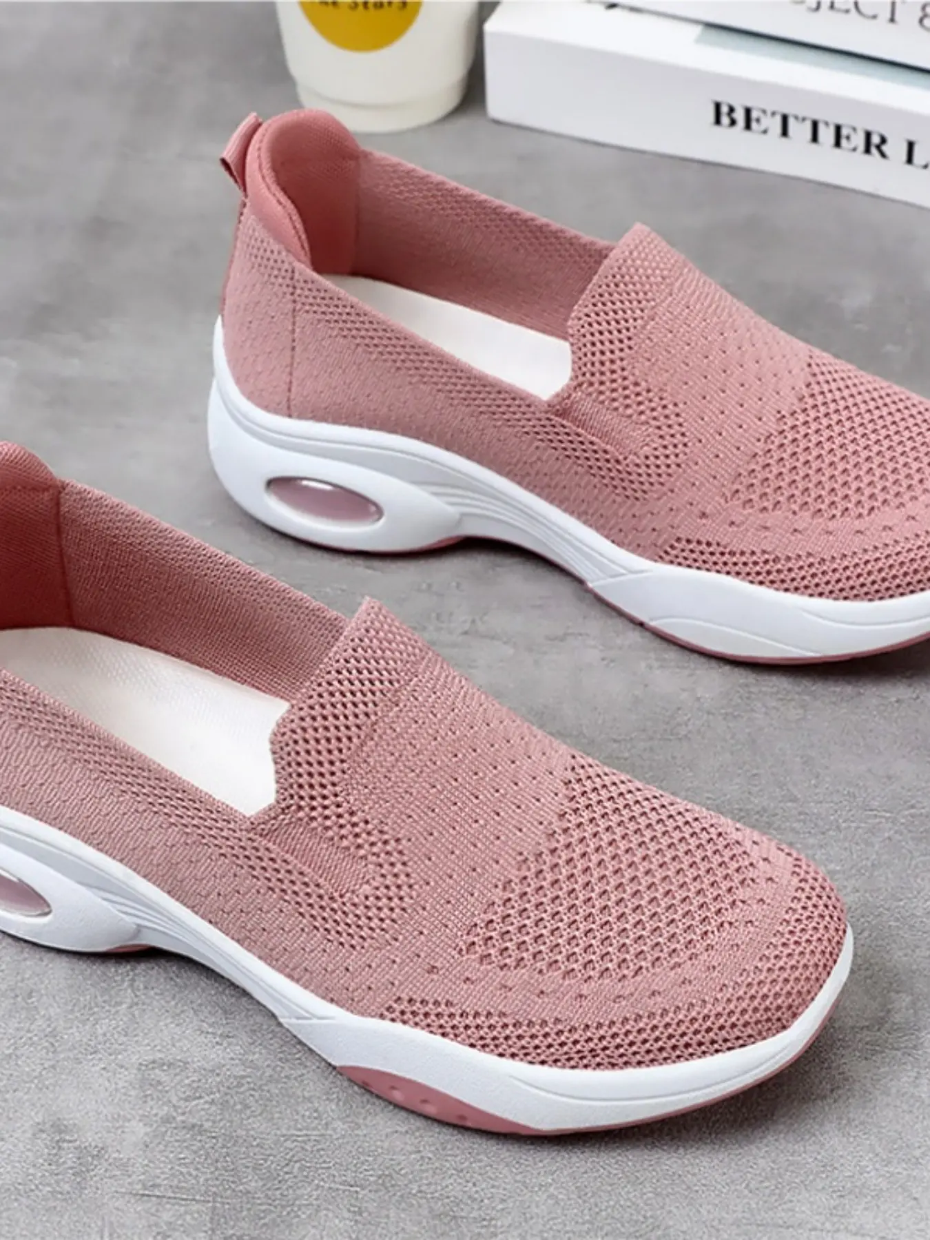 Women's Casual One-Step Slip-On Shoes, Breathable Mesh Upper, Lightweight Durable, Casual Soft Sole, Thick Anti-Slip Sole, Rubber Soled Shoes, Ideal for Outdoor Sports Travel Commuting, Lightweight Slip Ons
