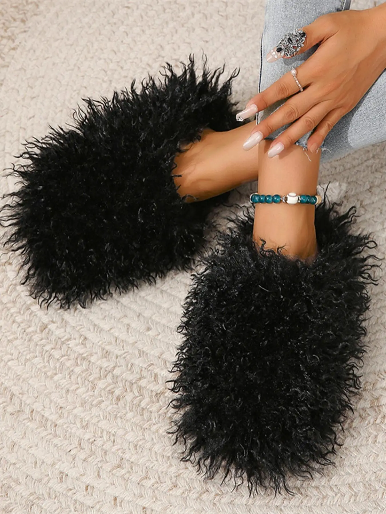 Women's Cute Fluffy House Slippers, 1 Pair Soft Comfy Faux Fur Fuzzy Home Slippers, Novelty Warm Non-slip Slippers for Fall & Winter