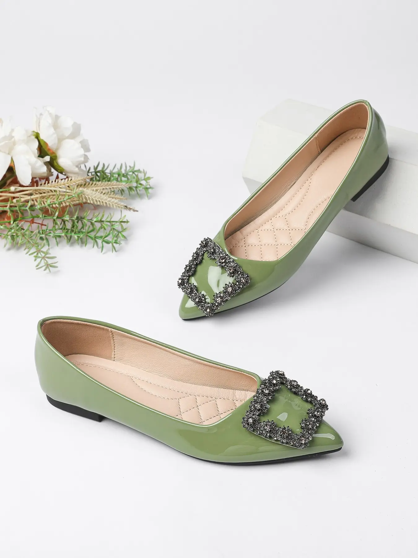 Elegant Water Drill Sparkle Flat Shoes, Colorful Fairy Slip-On Casual Women's Shoes, Comfortable Fashion Low-Top Office Sneakers Footwear