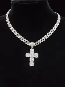 Fashion Cross Design Pendant Necklace, Full Rhinestone Decorated Cuban Chain for Women and Men, Casual Jewelry for Party, Daily Clothing Decor, Cross Charm Necklace