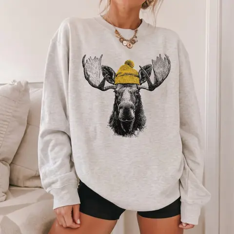 Bull Moose Wearing Beanie Sweatshirt, Mountain Wildlife Crewneck, Camping & Hiking Gift, Retro 90s Unisex Animal Outdoors Pullover Casual Sweatshirt Tops Long Sleeve