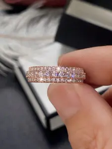 1pc Luxurious Unisex Cubic Zirconia Ring, Copper Inlaid Zirconia Crystal Gold Plated, Personalized Fashion Forward Accessory Ring For Men Or Women