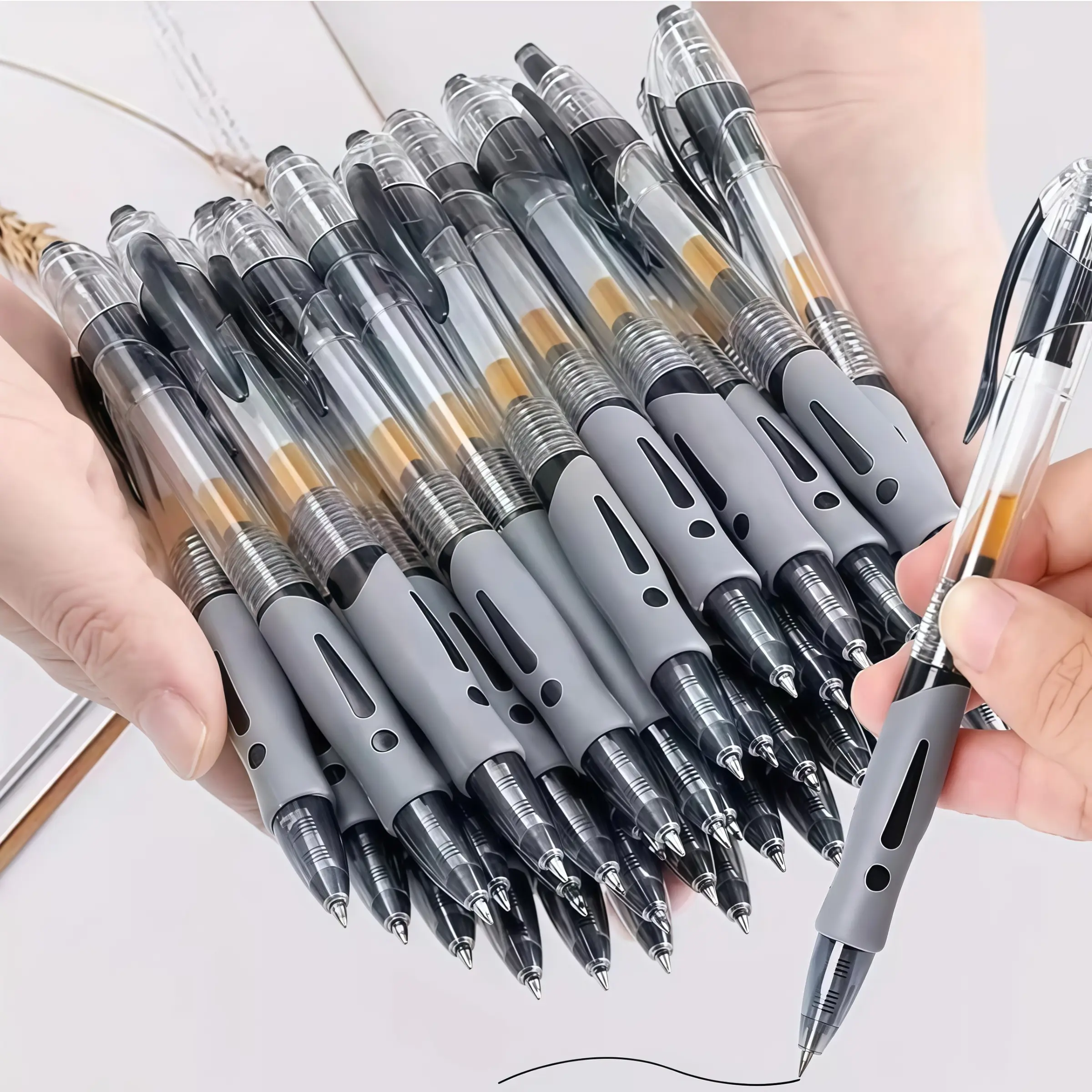 20 Pack Retractable Ink Pens, 0.5mm Fine Point, Smooth Writing Pens, Office & School Supplies, Ideal for Exams, Home Use, Writing Accessories