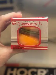 squish stretch hamburger