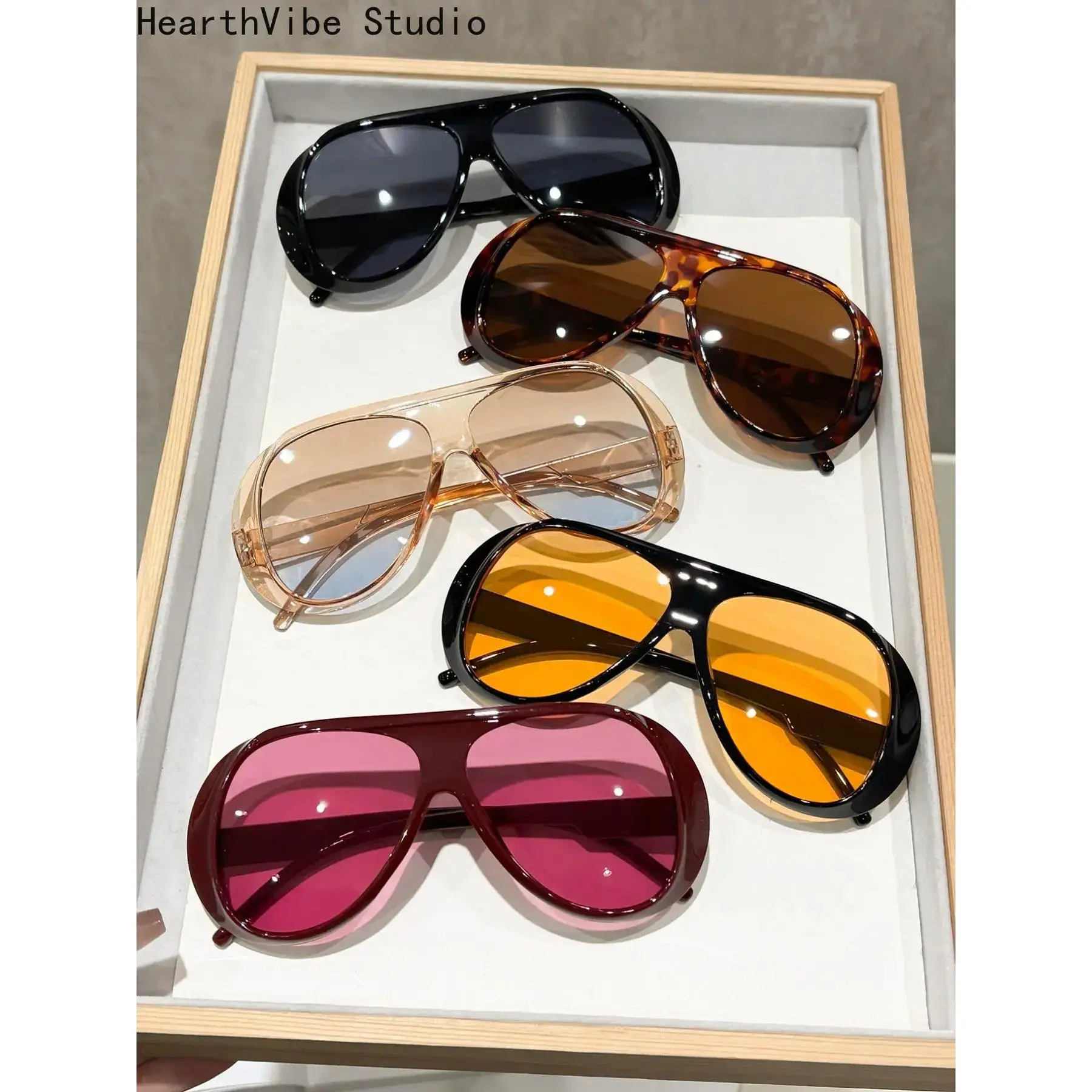 5-Pcs Stylish Protective Sunglasses Set, Women's Sunglasses for Outdoor Activities & Driving, Accessories for Women with Stylish Look, Vacation Gifts, Sunglasses For Women, One Size