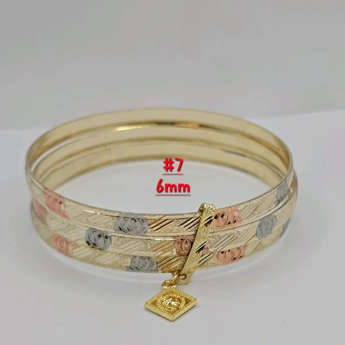 bracelets set three colors, weekend gold-plated #7 #5 available design may vary depending on the stock available