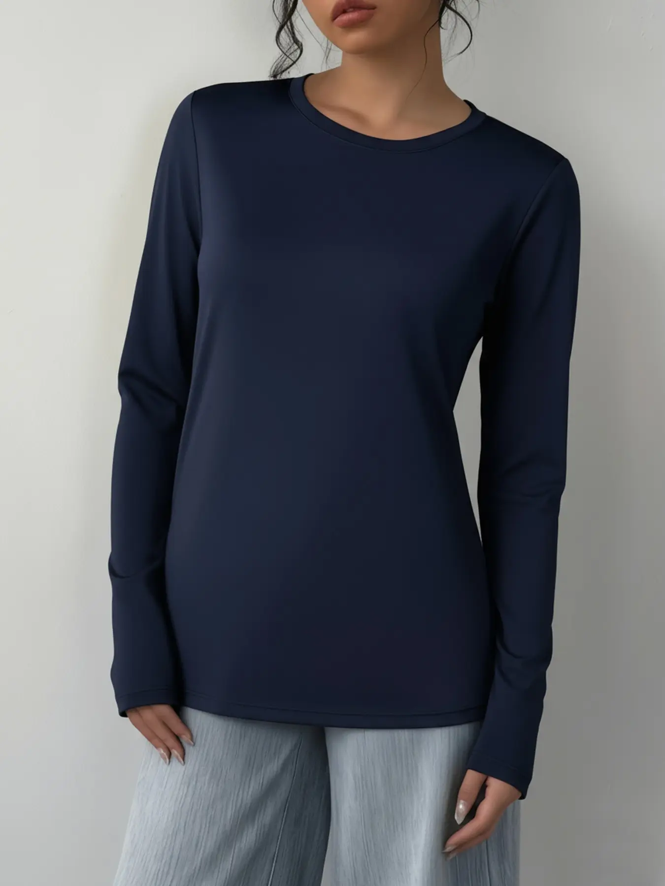 Women Fall Winter Thermal Base Layer Tee, Crew Neck Long Sleeve Knit Top, Soft Cozy Skin-Hugging Basic Undershirt for Daily Layering Cold Weather Outfits