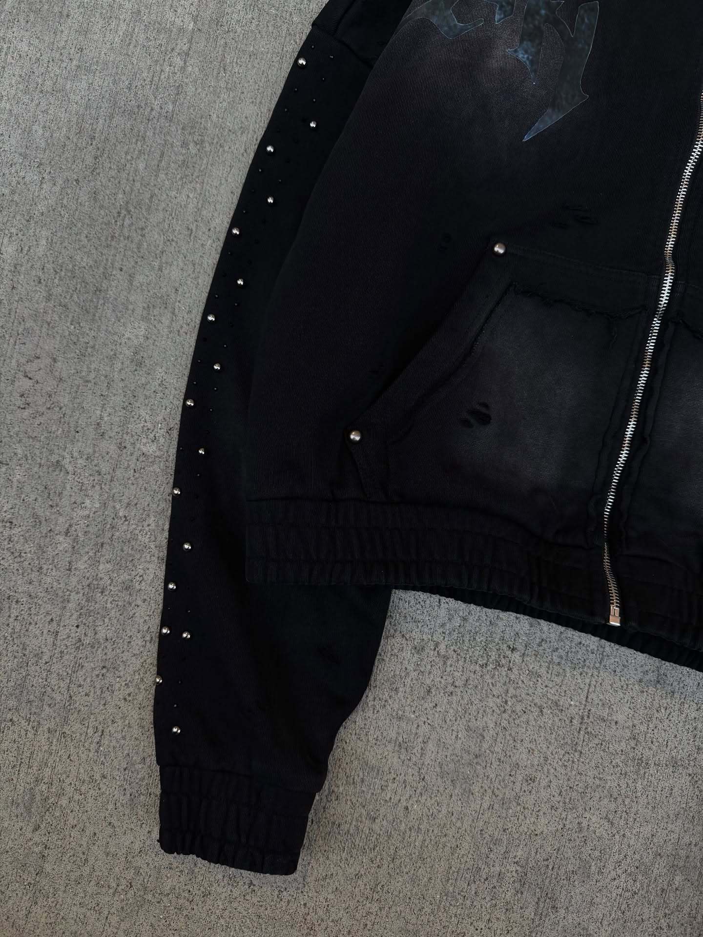 Noctra Loose-fitting Hoodie