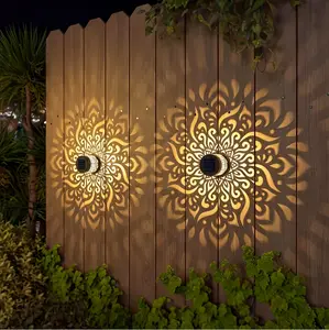 Mandala solar fence light metal lantern, solar outdoor terrace step wall light, mandala-themed IP65 protection, 800mAh solar landscape light projection, suitable for garden columns, courtyards, backyard decoration and holiday lighting.