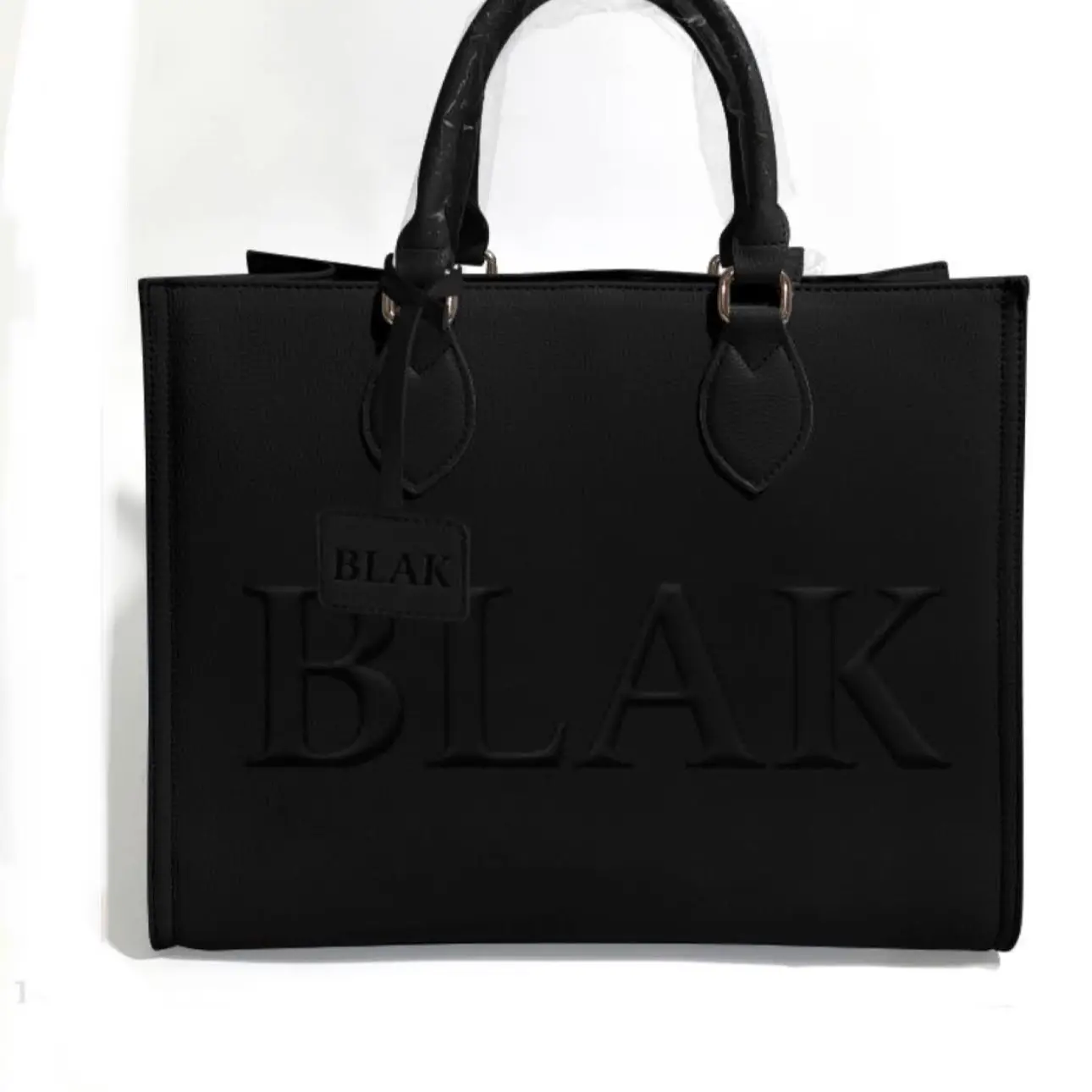 SARAH TOTE