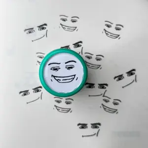 Cute Emoji Pattern Stamp for Office Use, Fun Emoji Stamp for Daily Labeling and Sealing, Essential Office Supplies