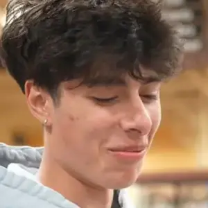 Product Review of BASED Hair Texture Powder | Instant Volume & Texture | Lightweight, Matte Finish | Simple, Effective, BASED. from u**0