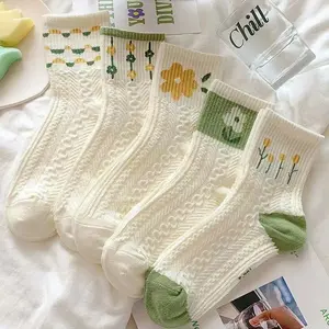 Women’s Floral Socks US 6–10 – 5 Pairs of Pretty, Comfortable Everyday Styles for Casual Outfits, Relaxing, or Lounging at Home