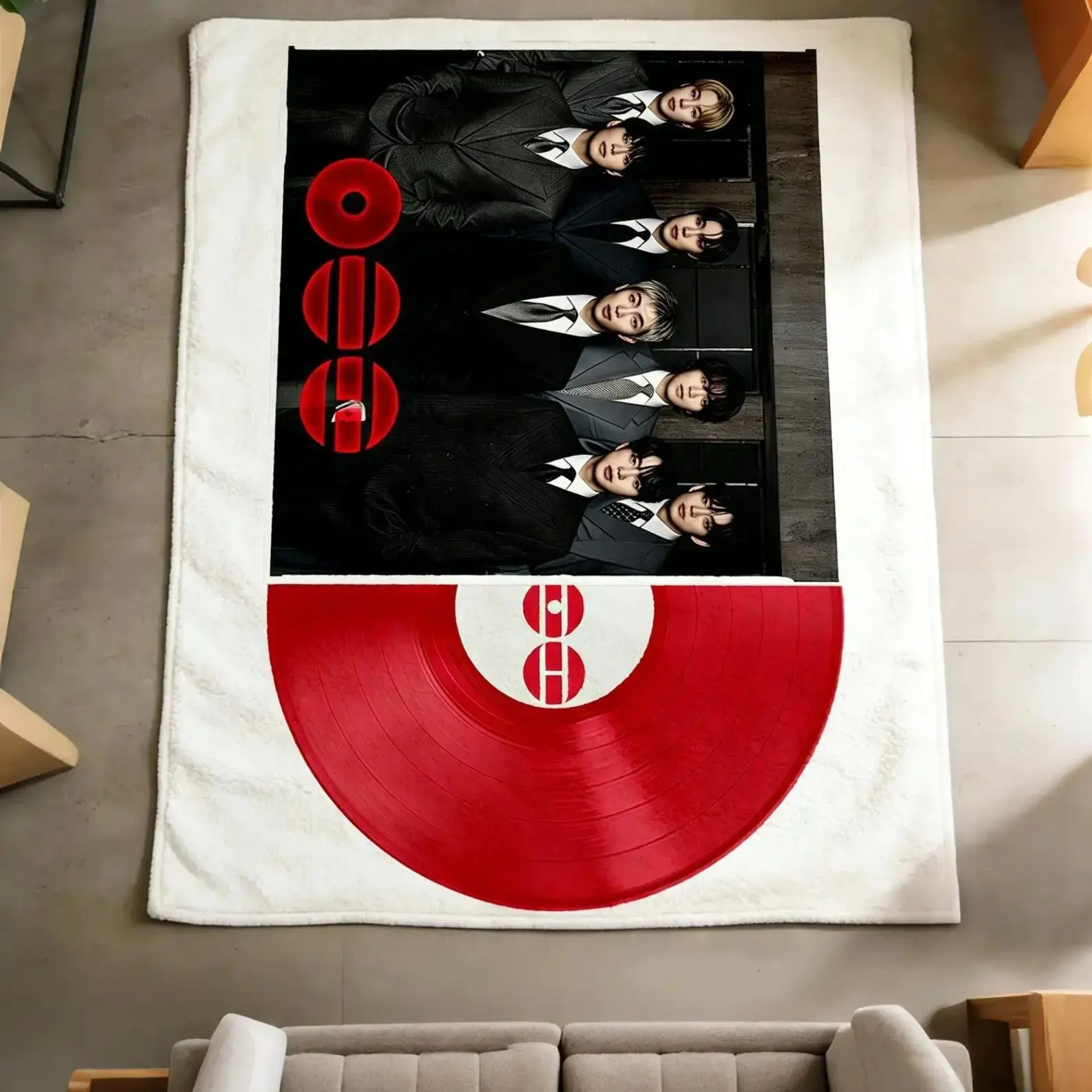 Arirang Kpop Group Printed Fabric Blanket - Cute Print, Art Graphic, Character Art Blankets, Soft Lightweight Breathable Summer Bedding, Aesthetic Red Vinyl Record Room Decor, Fan Gift for Kpop Enthusiasts, Cute Print Blankets