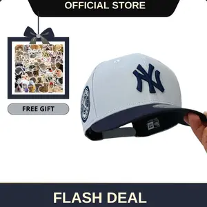 A SPECIAL GIFT FOR YOU: MYSTERY CAT STICKER COLLECTION