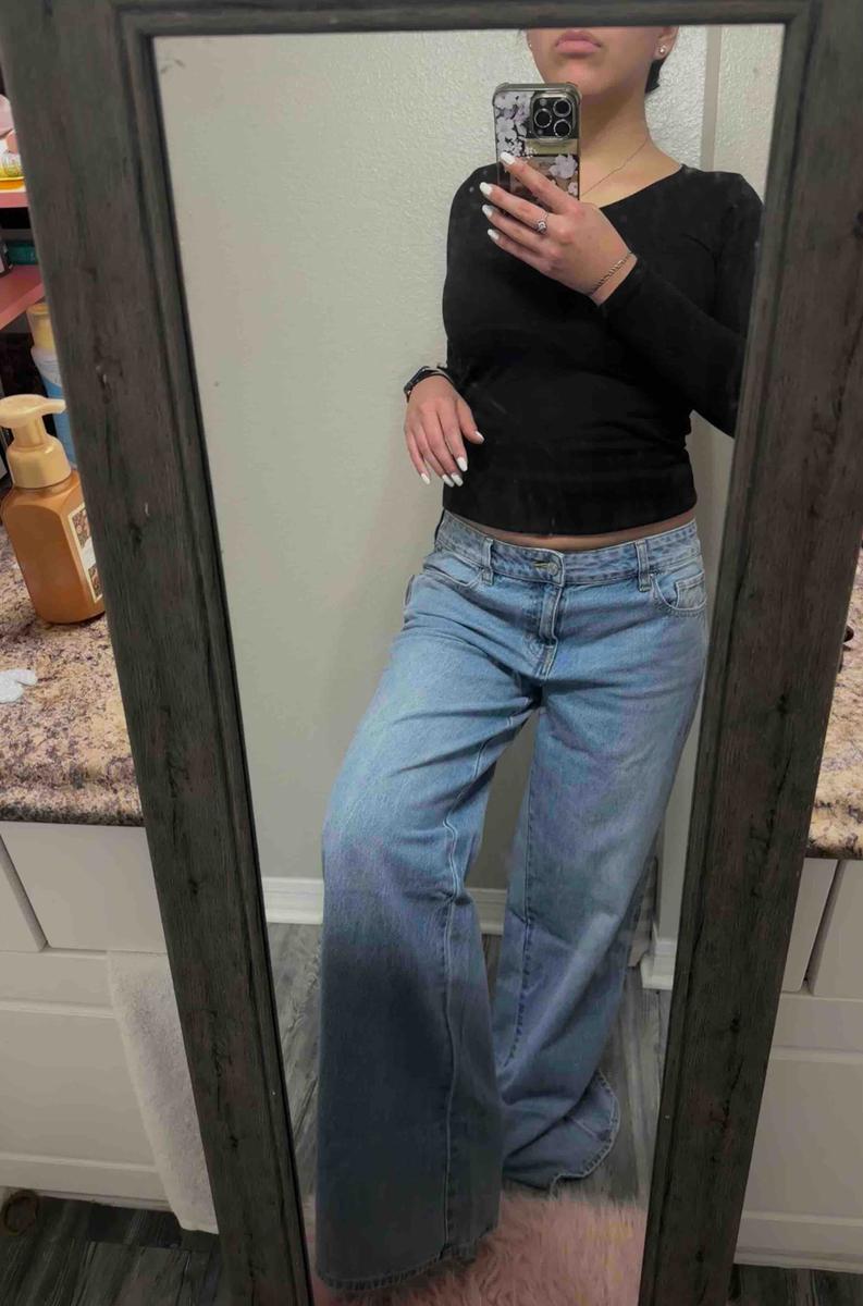 Item: MEDIUM INDIGO, 29