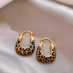 Women's Leopard Print U-Shaped Earrings,Leopard Print Jewelry, Casual Style, All-Season Wear, Unique Design, Lightweight Luxury Feel,Perfect Gift Idea, Statement Earrings