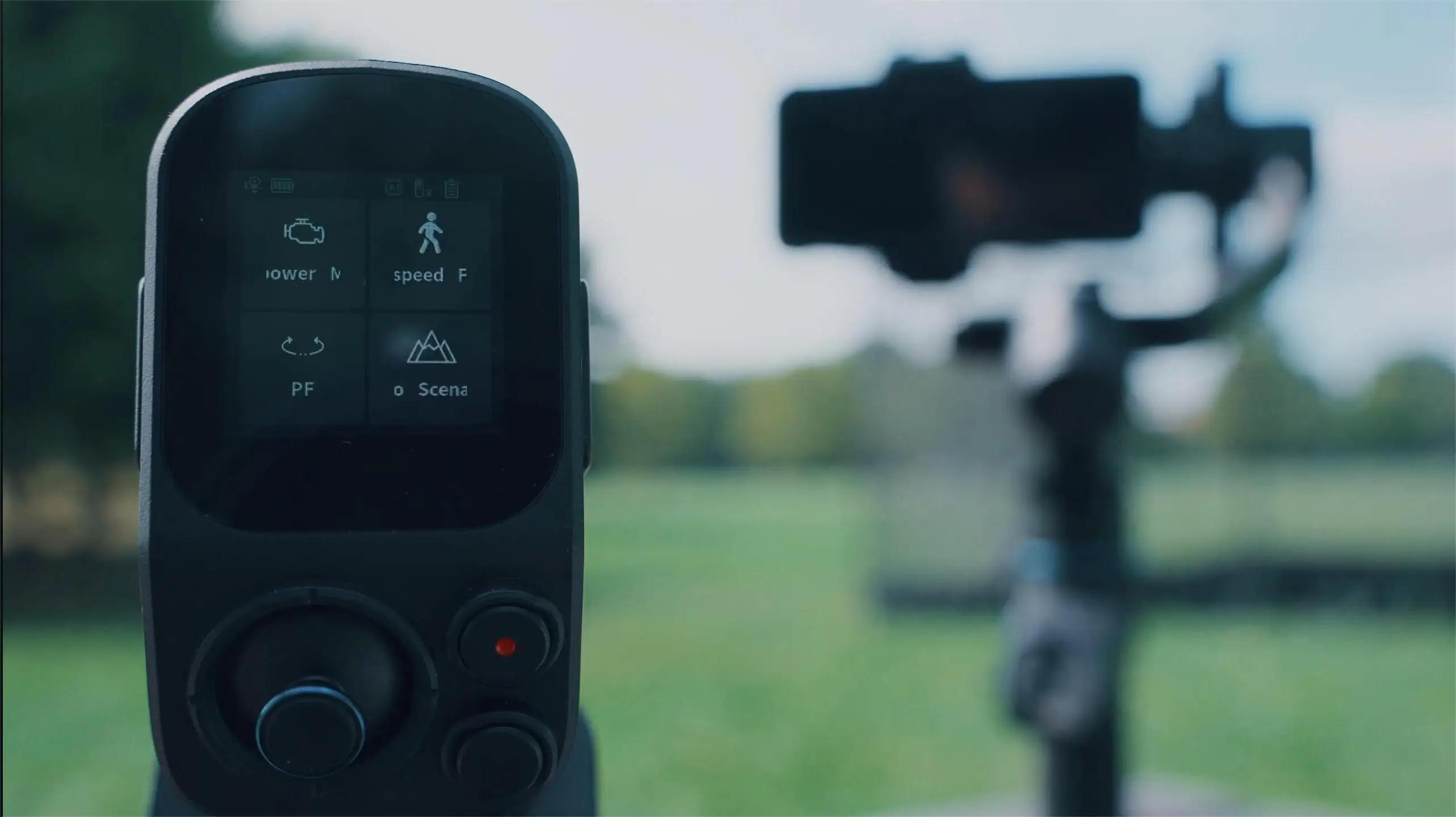 FeiyuTech SCORP Mini 3 Pro Combo | Full Accessory Kit – All-in-One 3-Axis Camera Gimbal, Built-in AI Tracking, Detachable Remote Handle, Vertical Shooting Compatible,for Mirrorless Camera, Action & Smartphone