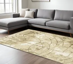 HomeRoots 575769 7 x 10 ft. Geometric Rectangle Area Rug, Beige & Brown