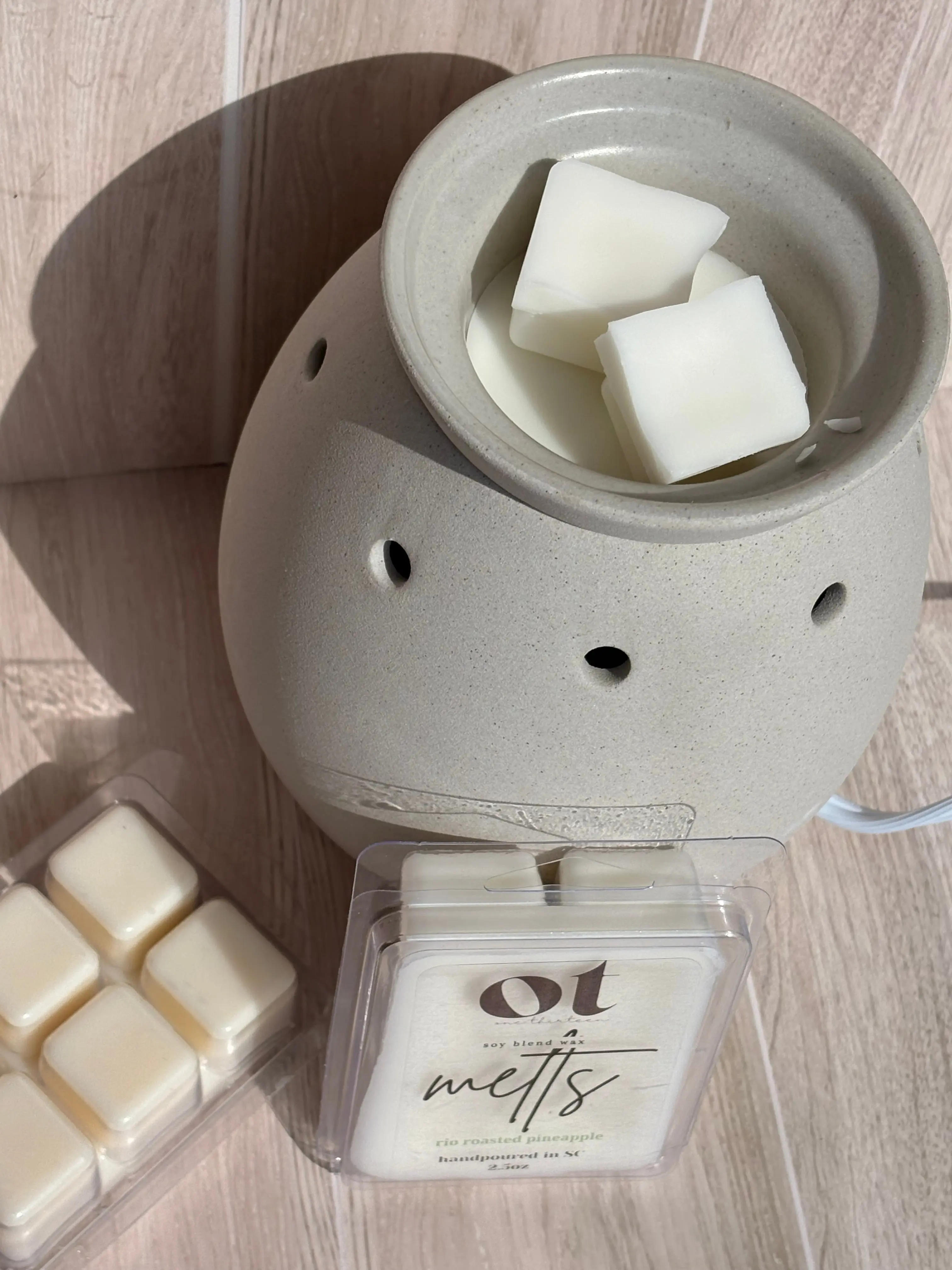 Bourbon Strawberry Vanilla Wax Melt - The Scent Archive