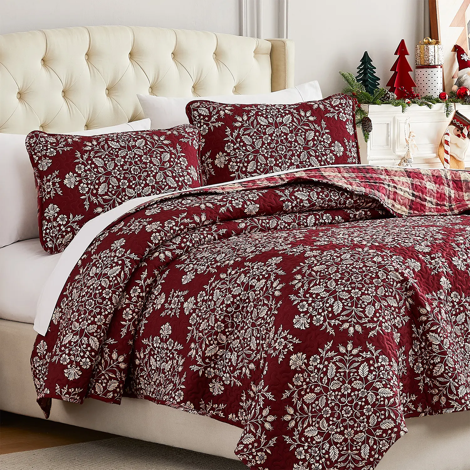 Christmas Carol Reversible Double Quilt Set - Double-Brushed Ultra-Soft All-Seasons Cooling Bedding, Holiday Mood Design for Full / Queen, King Beds