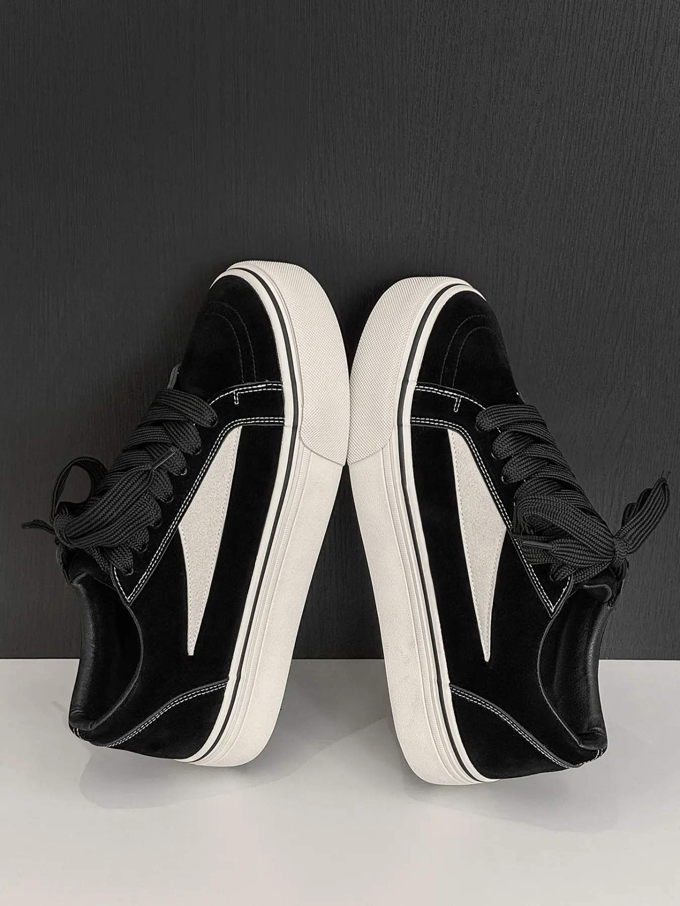 Men's Plus Size Platform Canvas Skate Shoes, Streetwear Non-slip Durable, Comfort Lining, All-in-One for Skate/Campus/Outdoor/Commute