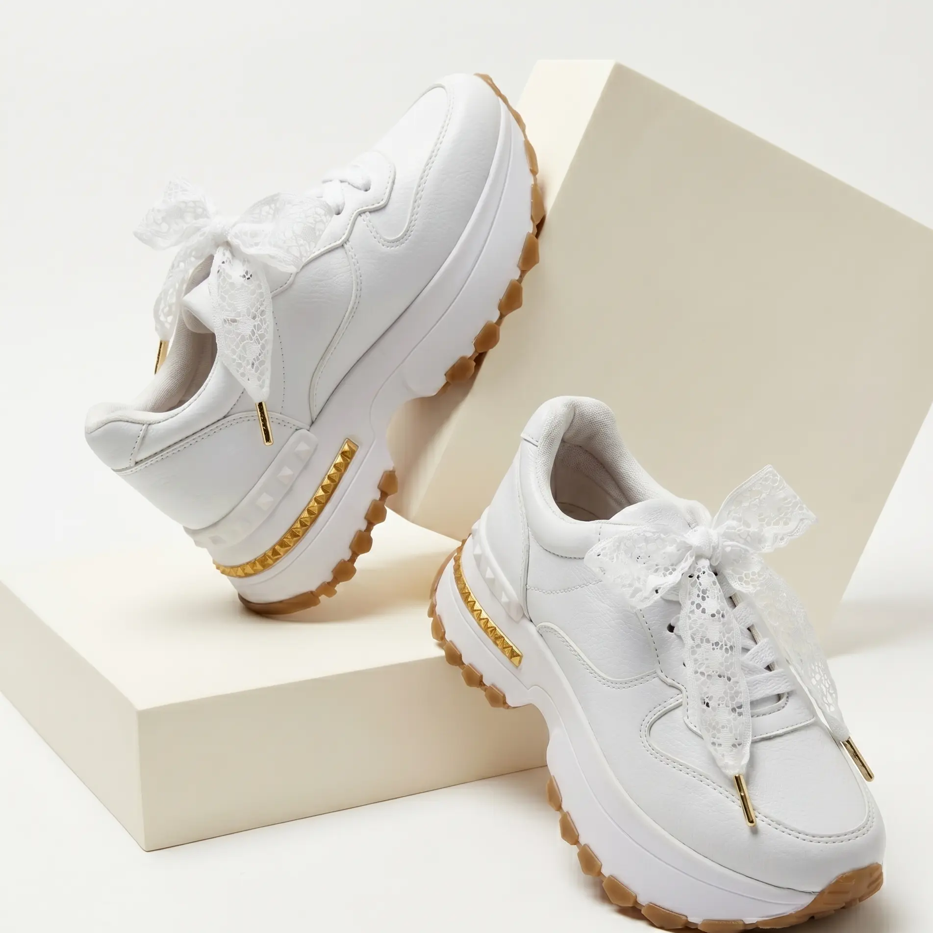 Meli - Luxury White and Gold Sneakers – New 2026 Collection: Premium Quality Made in Colombia with High-End Comfort