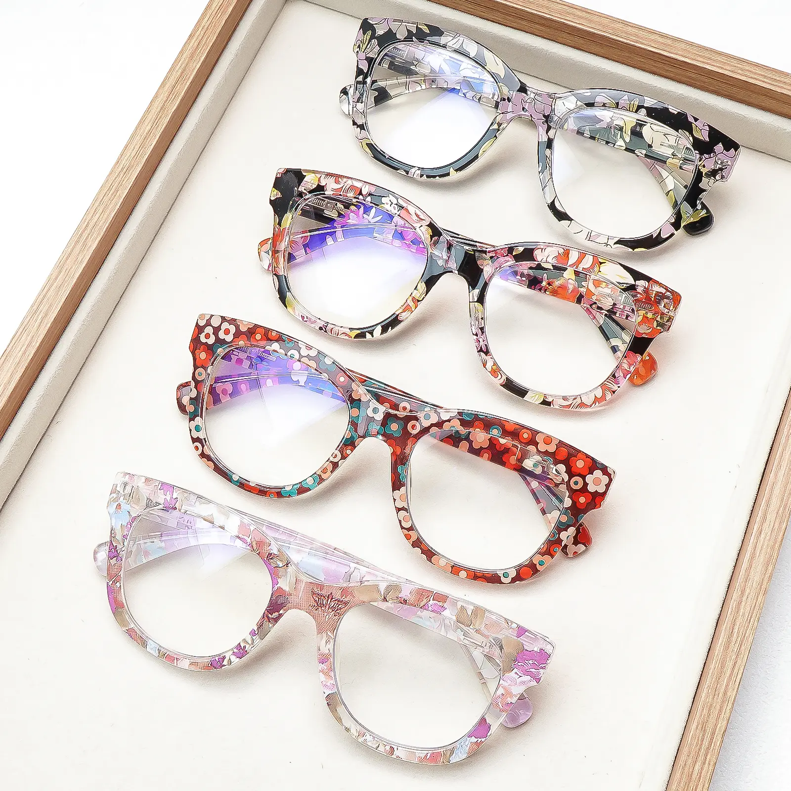 4 Pack Women Floral Print Progressive Reading Glasses Anti Blue Light Spring Hinge Multifocal Presbyopic Eyeglasses, Lightweight, Reading Eyewear, Statement Frame Glasses, Daily Presbyopia Eyewear, Reduces Eye Strain, Blue Light Blocking Lens, Pc, Set