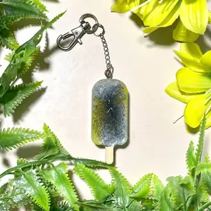 Bee popsicle keychain