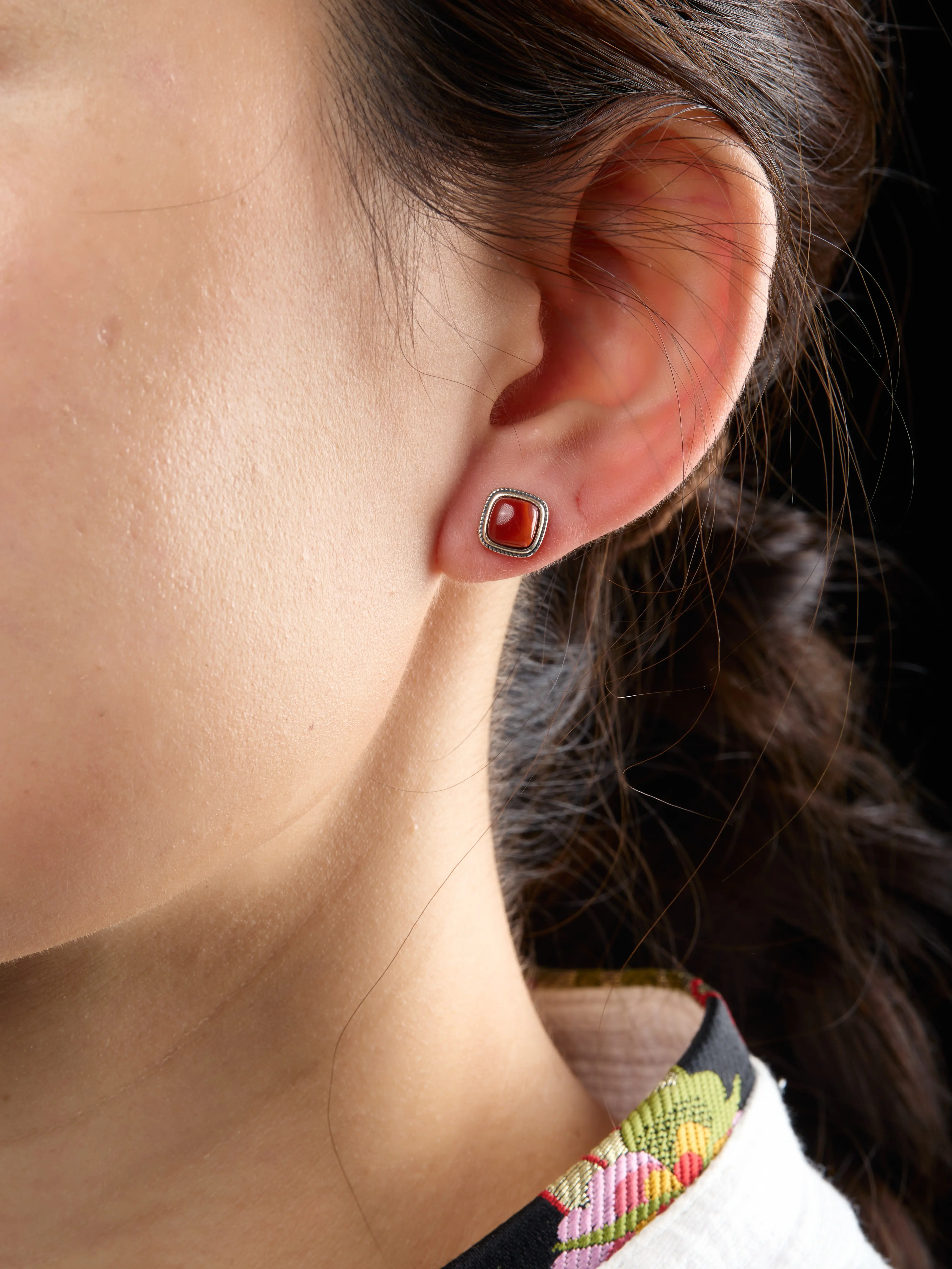 Drolma Vintage Red Agate Earrings - Genuine Agate, Natural Gemstone, 925 Sterling Silver, Tibetan Design, Elegant Jewelry