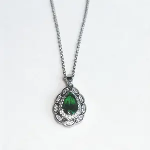 Elegant Green Emerald Teardrop Pendant Necklace for Women, 45cm Adjustable (23-25cm Fastened) 10g Tarnish Resistant Crystal Halo Necklace, Perfect Gift for Her, Mom & Friends