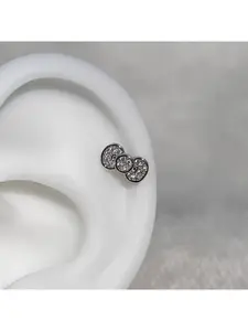 1 piece of sparkling bow-shaped cartilage earrings, a unique ear accessory, with a delicate design that adds charm to women. Suitable for daily wear, parties, special occasions, it is a thoughtful and unique gift, Exquisite jewelry gift
